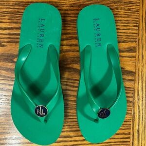 Lauren Ralph Lauren Green Flip Flop Sandals Size 7-8 NWOT